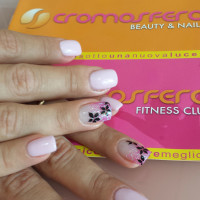 manicure-perugia-cromosfera-centro-estetico